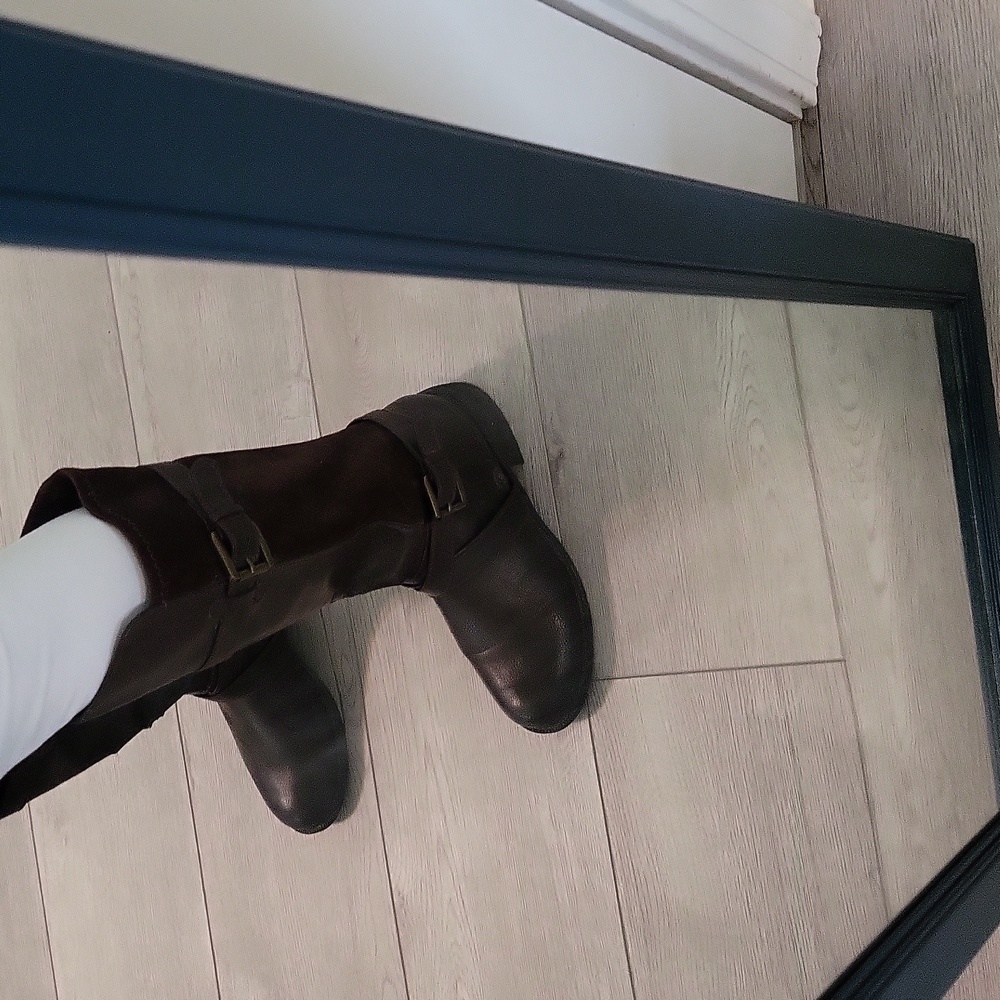 Boots - Picture 2 of 3